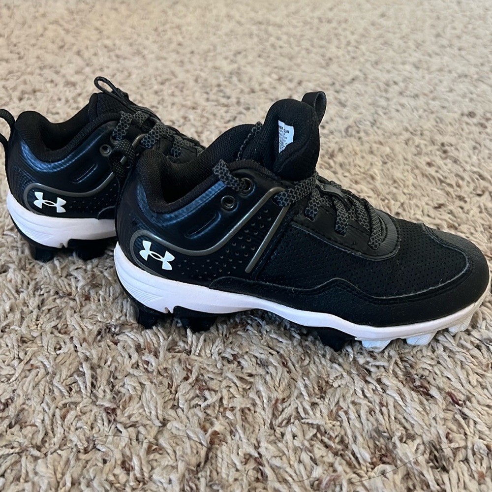 Under Armour size 11 cleats